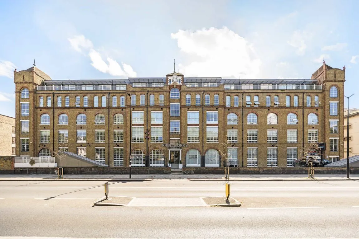 flat for sale — Clapham Road, Clapham Road