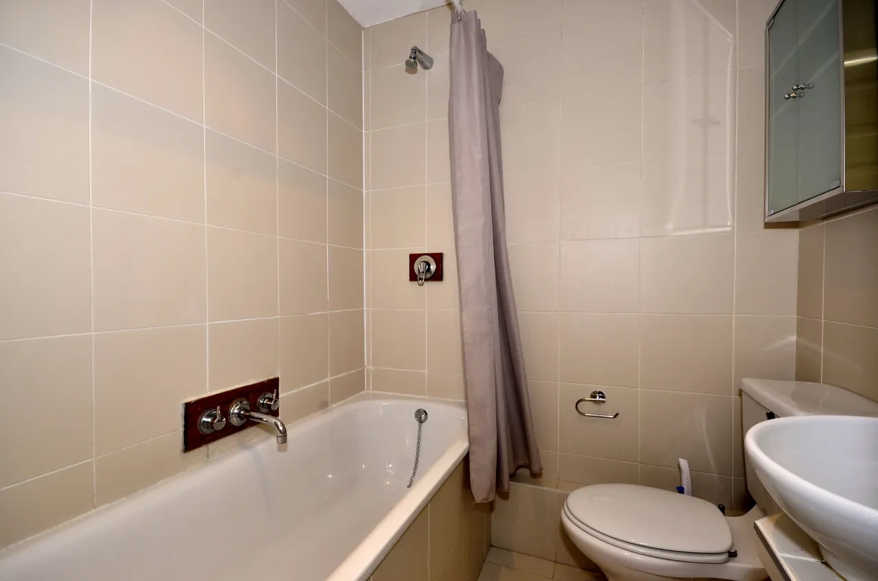 London, NW3, photo 6