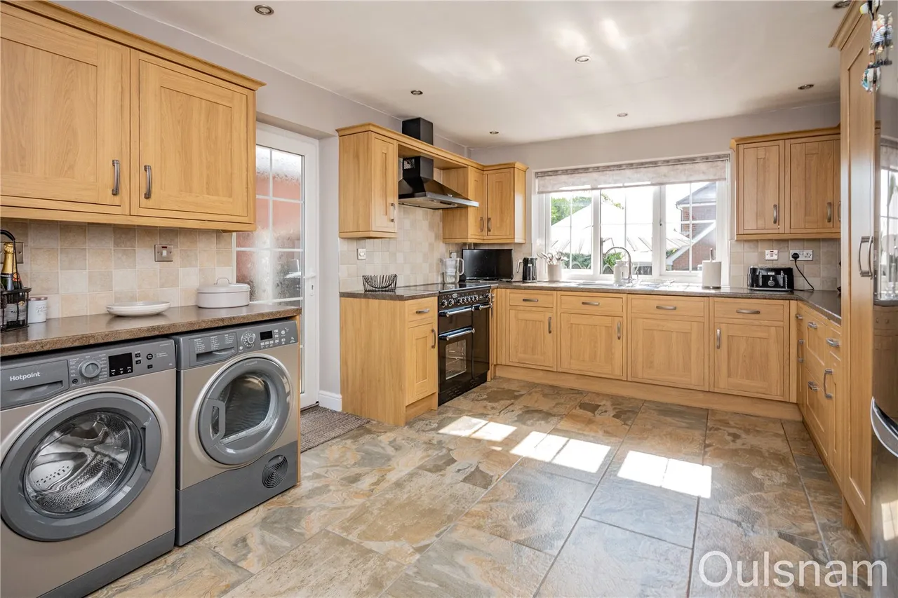 Cottage Lane, Marlbrook, Bromsgrove, Worcestershire, B60 1DU, photo 4