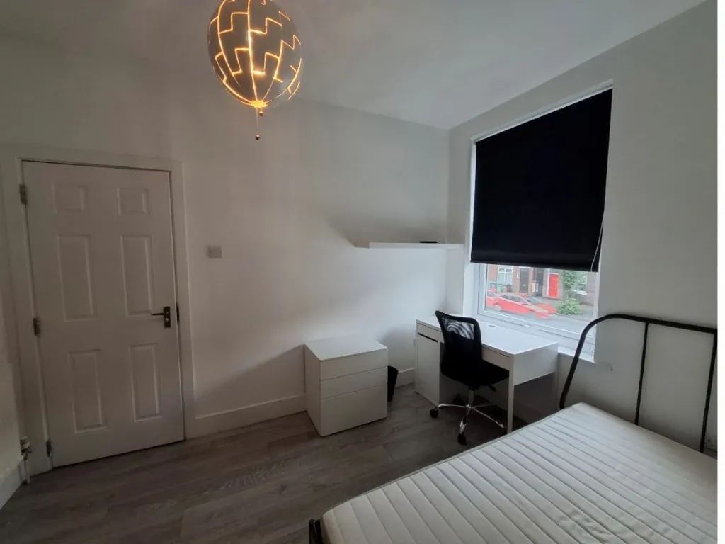 Beeston Road, Dunkirk, NG7, photo 9