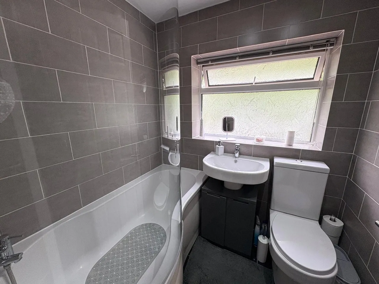 Rowhill Avenue, Aldershot, GU11 3LP, photo 6