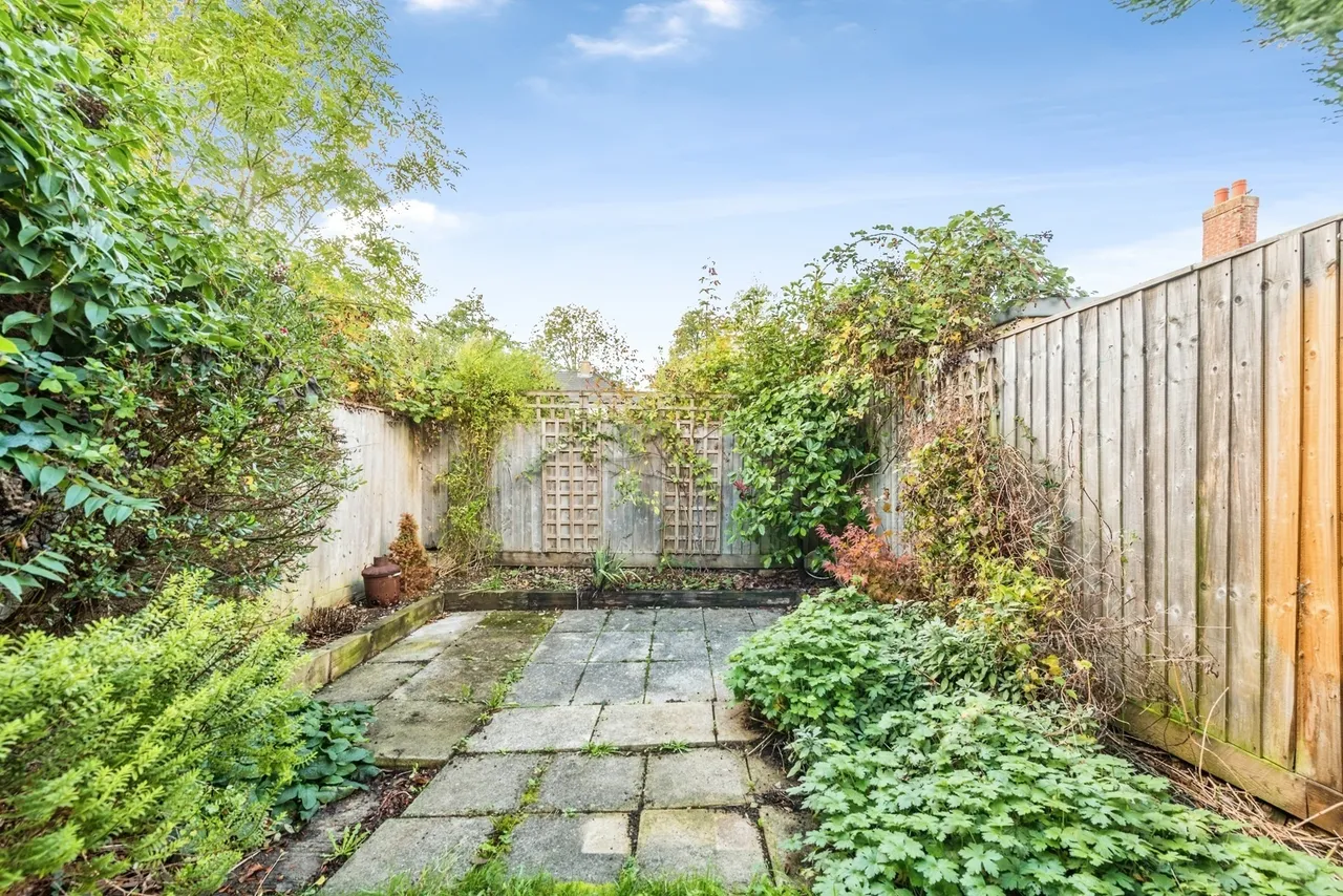 Meadowcroft, Swindon, SN2, photo 4