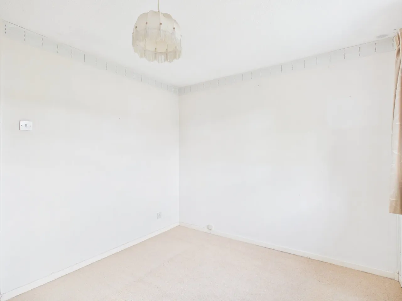Bridgestone Drive, Bourne End, SL8, photo 11