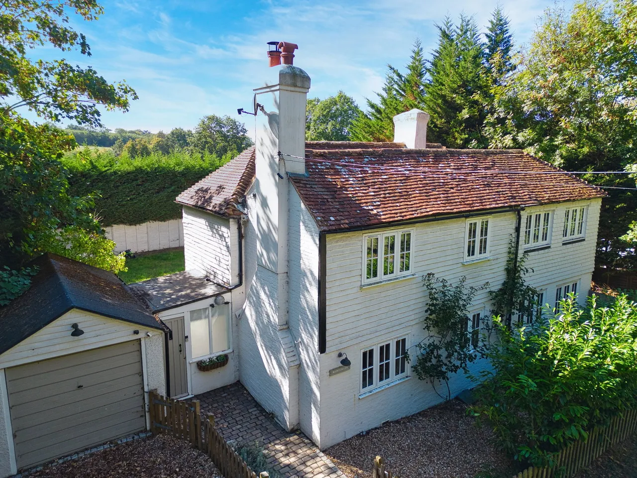 4 bed house for sale, Main Street, Peasmarsh, TN31