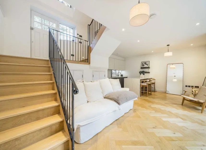 Lancaster Grove, Belsize Park, NW3, photo 5
