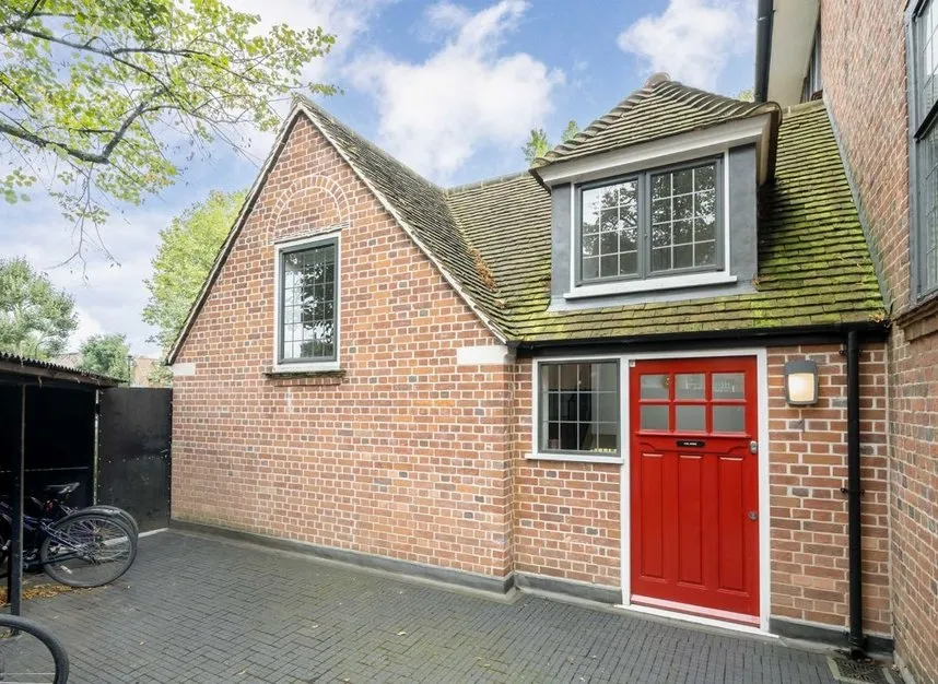 1 bed house to rent — Lancaster Grove, Belsize Park, NW3