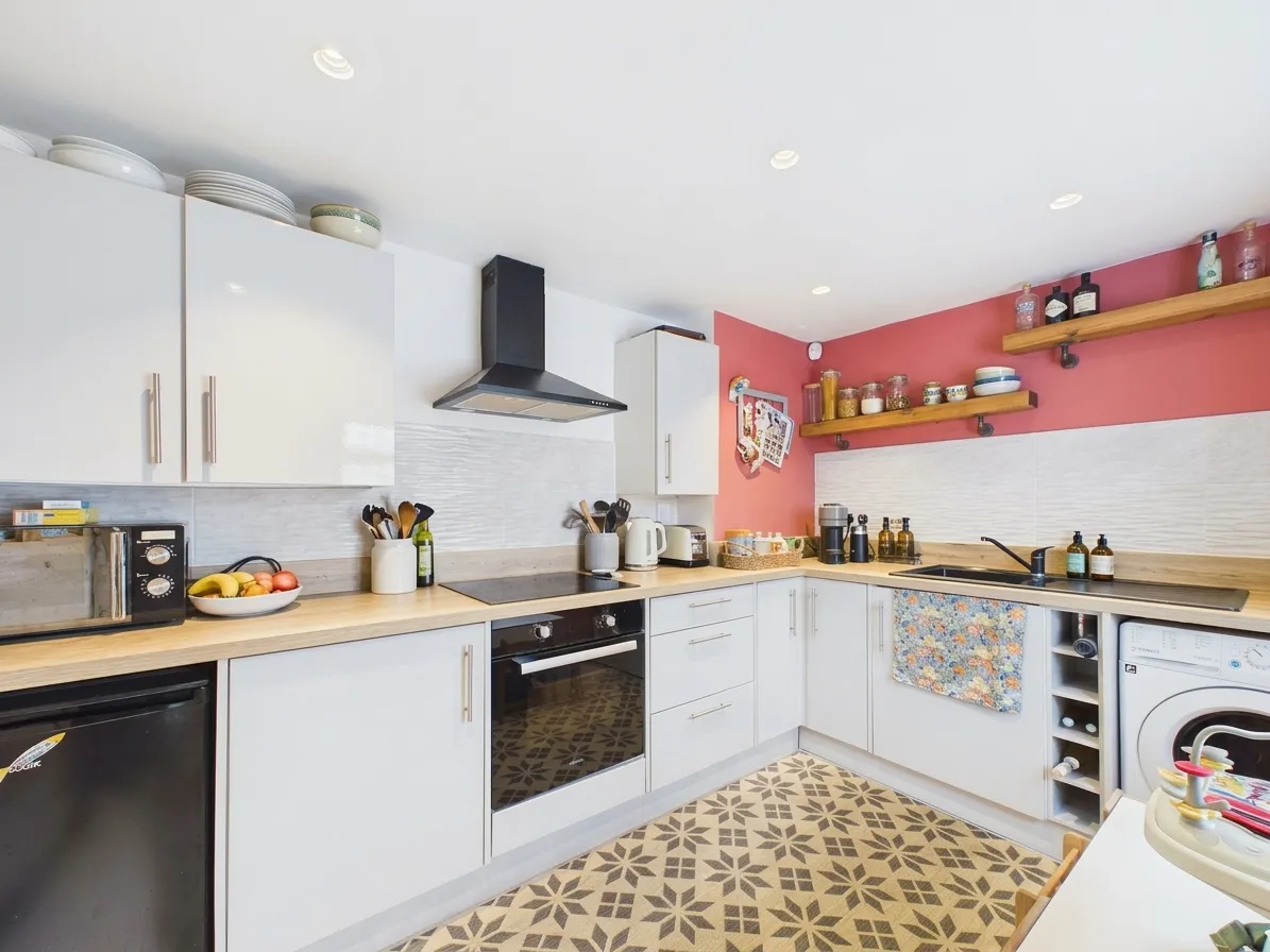 St. Pauls Road, Cheltenham, GL50, photo 3
