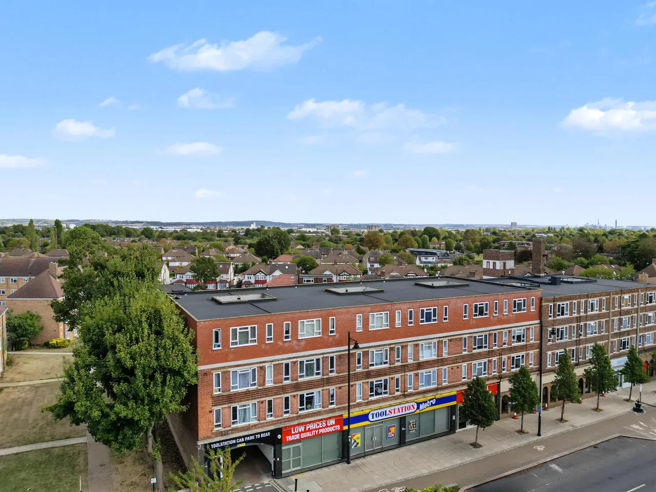 London Road, Enfield, EN2, photo 16