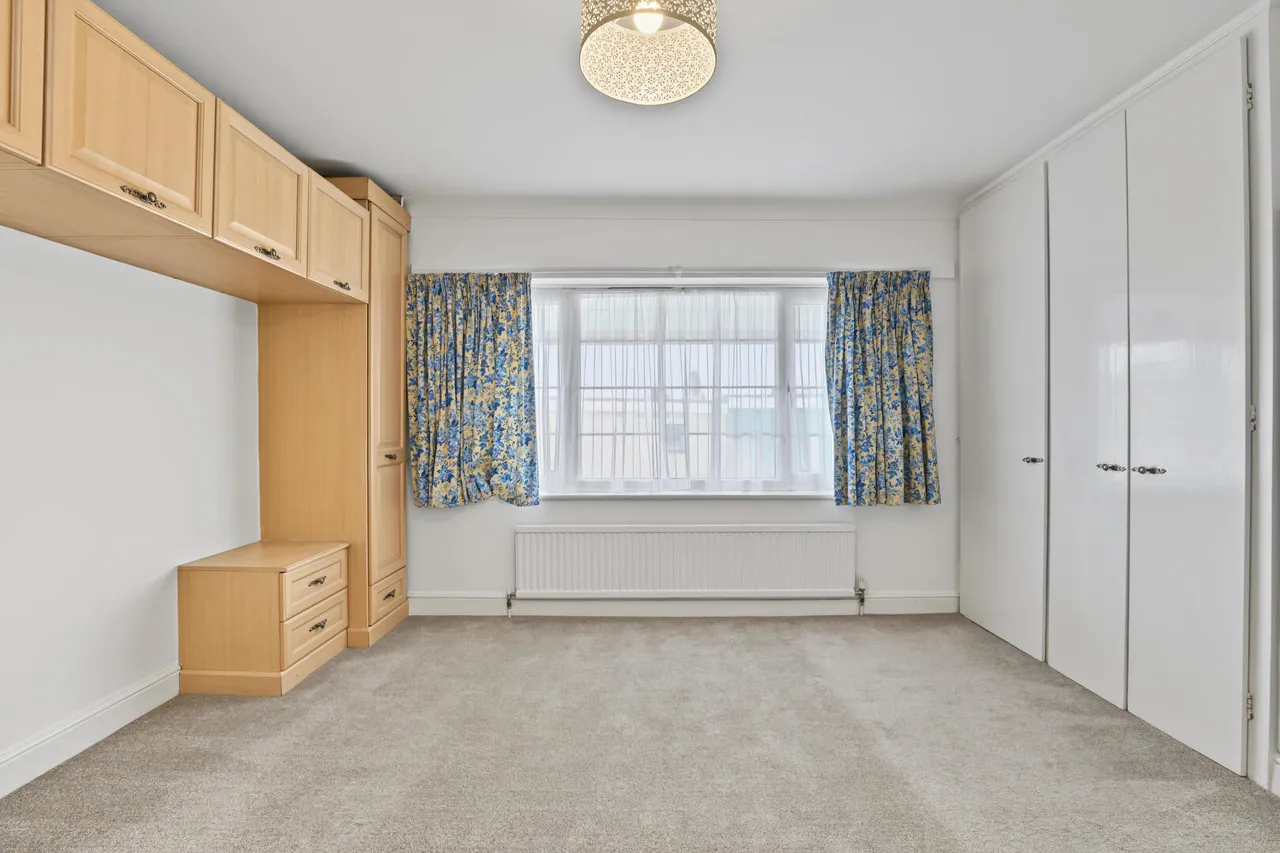 London Road, Enfield, EN2, photo 8