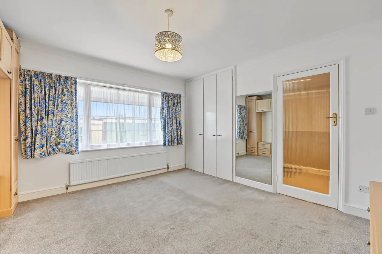 London Road, Enfield, EN2, photo 9