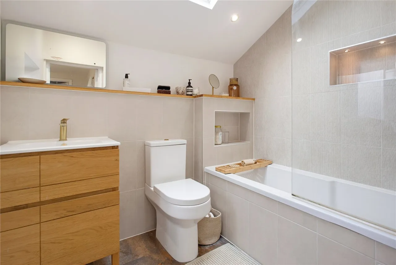 Thirsk Road, London, SW11, photo 8