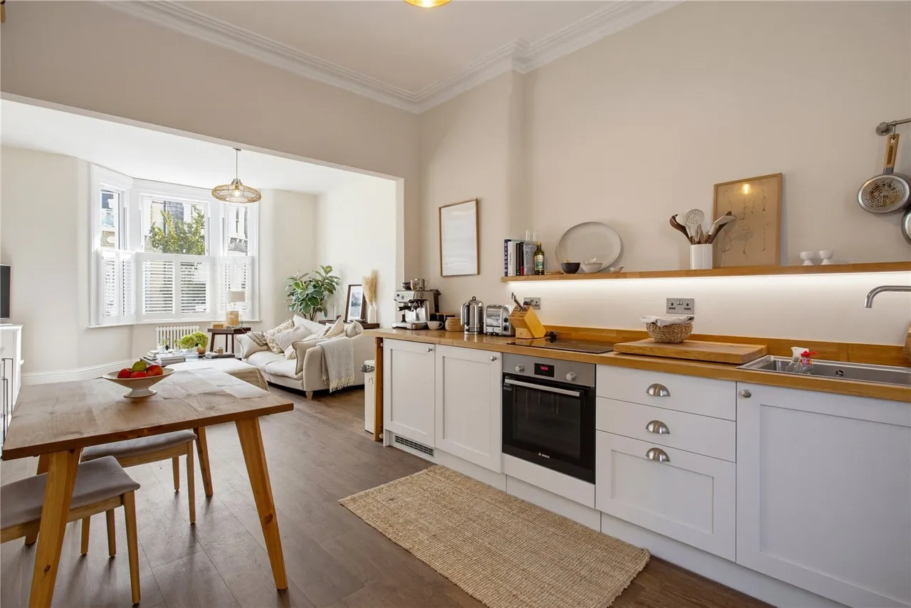 Thirsk Road, London, SW11, photo 5