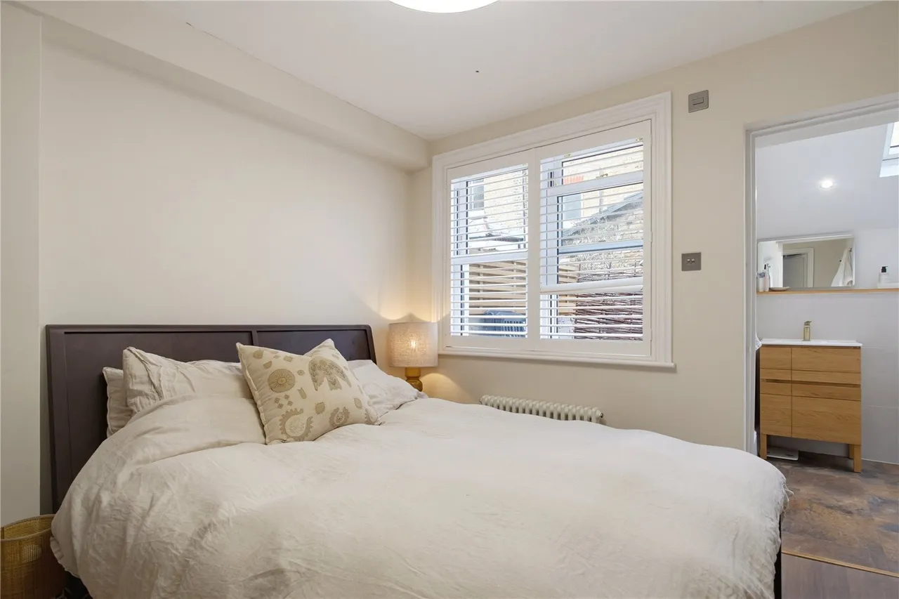 Thirsk Road, London, SW11, photo 6