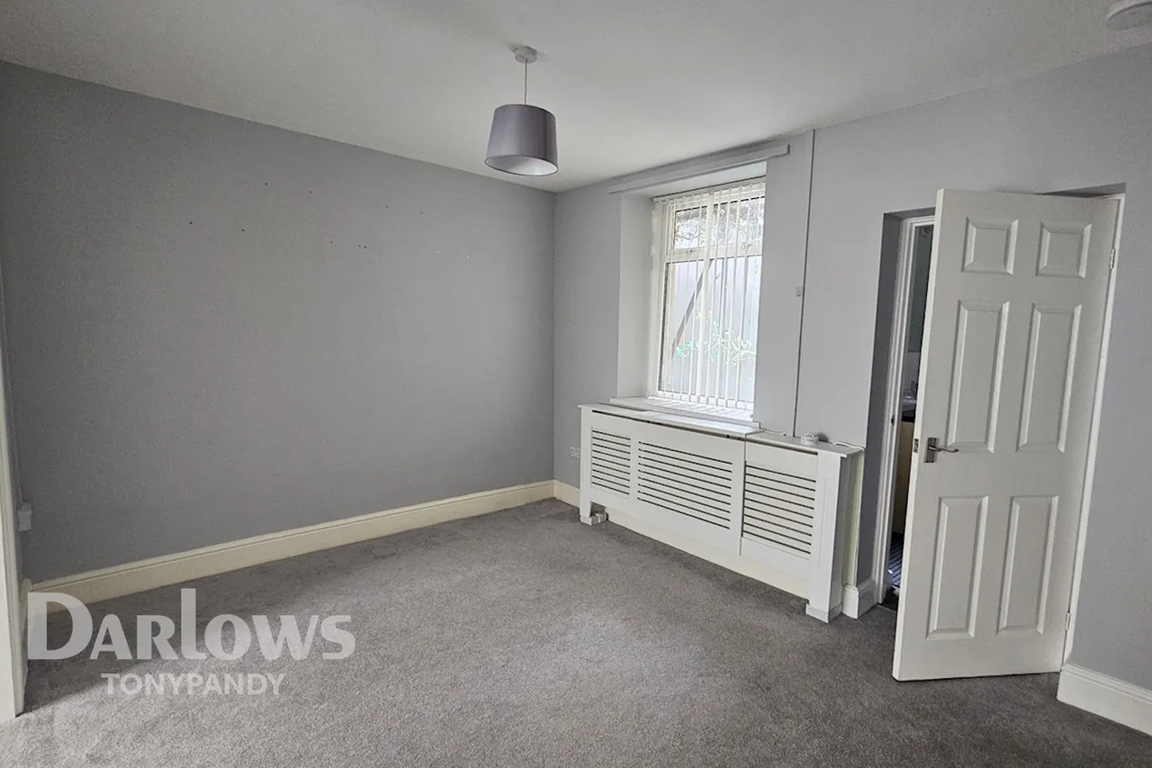 Elm Street, Ferndale, CF43, photo 5