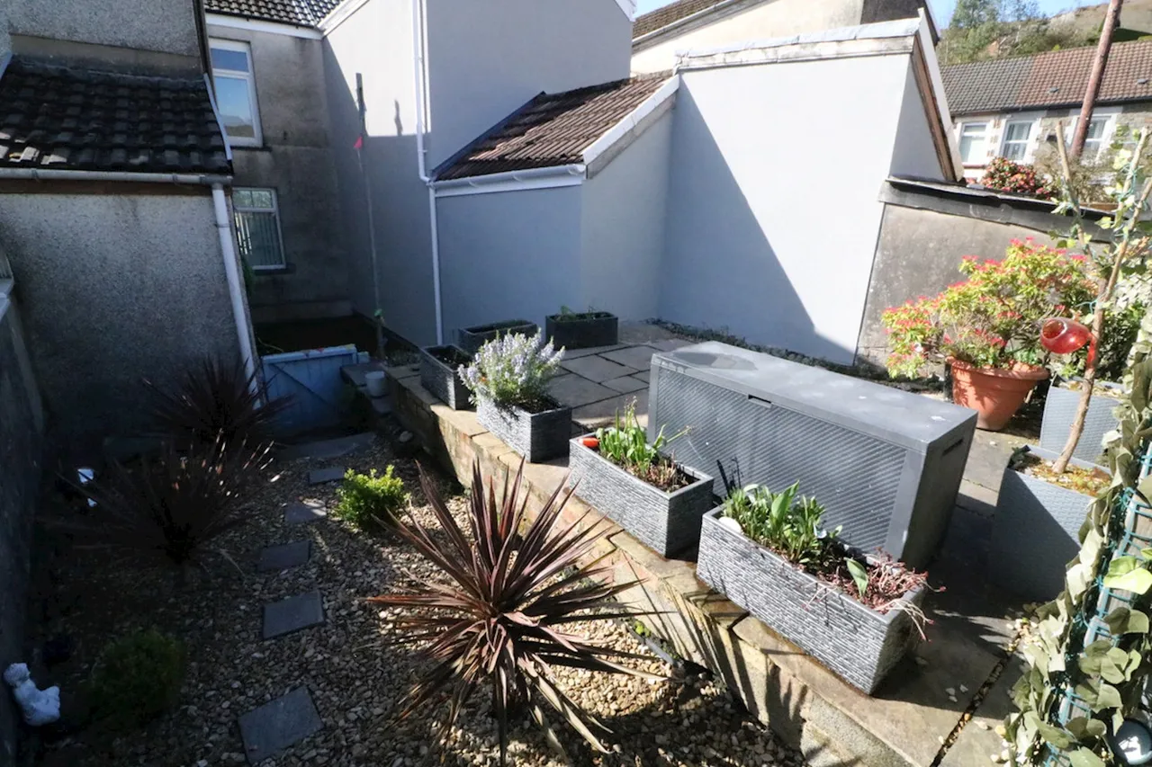 Elm Street, Ferndale, CF43, photo 28