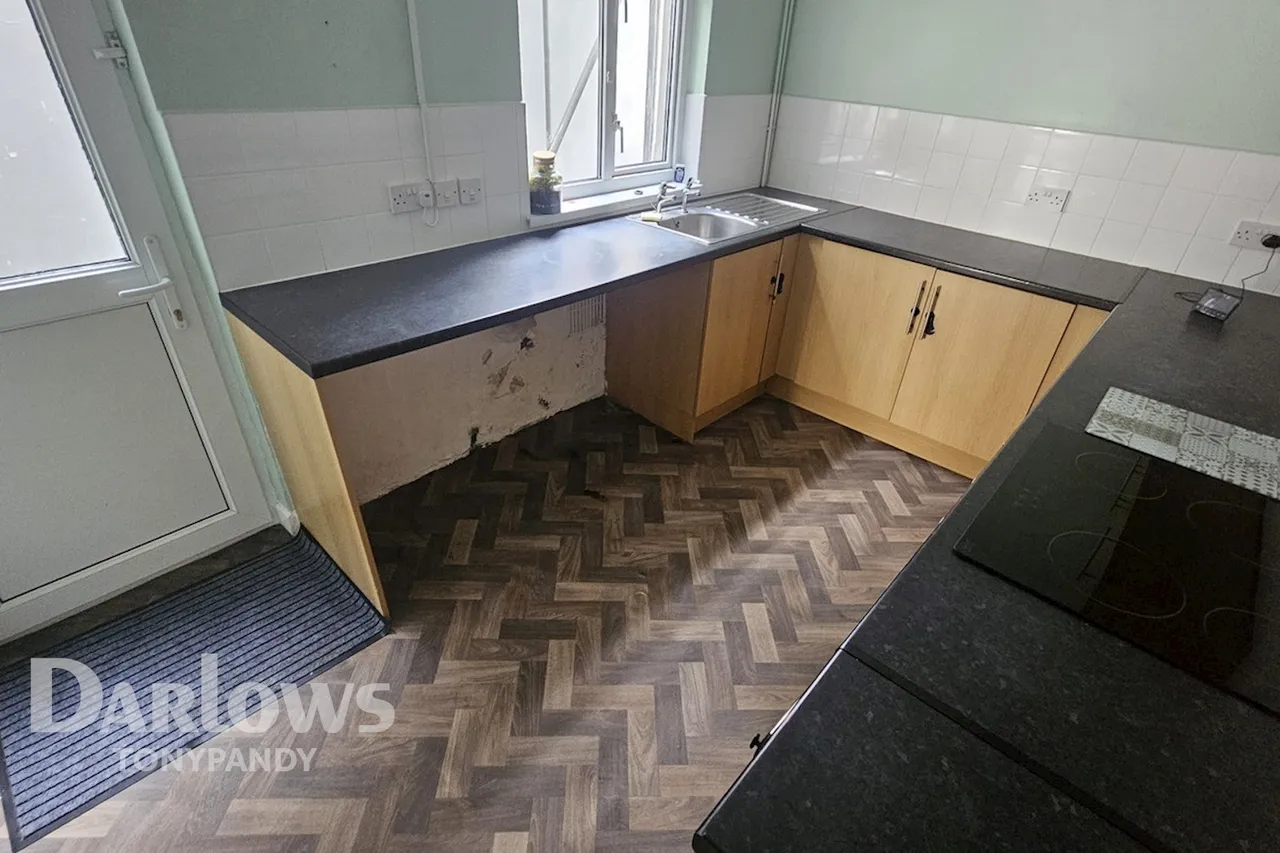 Elm Street, Ferndale, CF43, photo 11