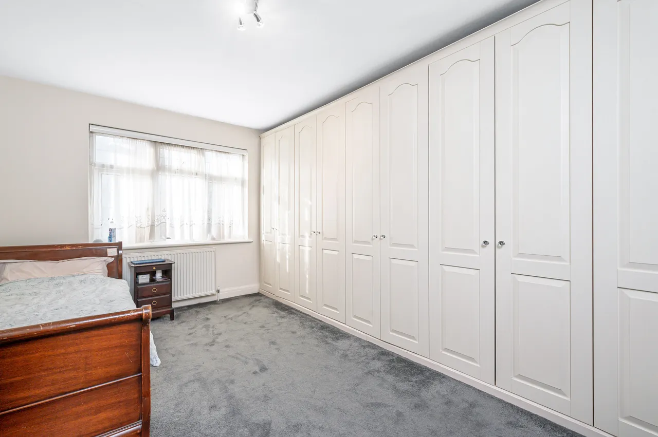 London, NW4, photo 11