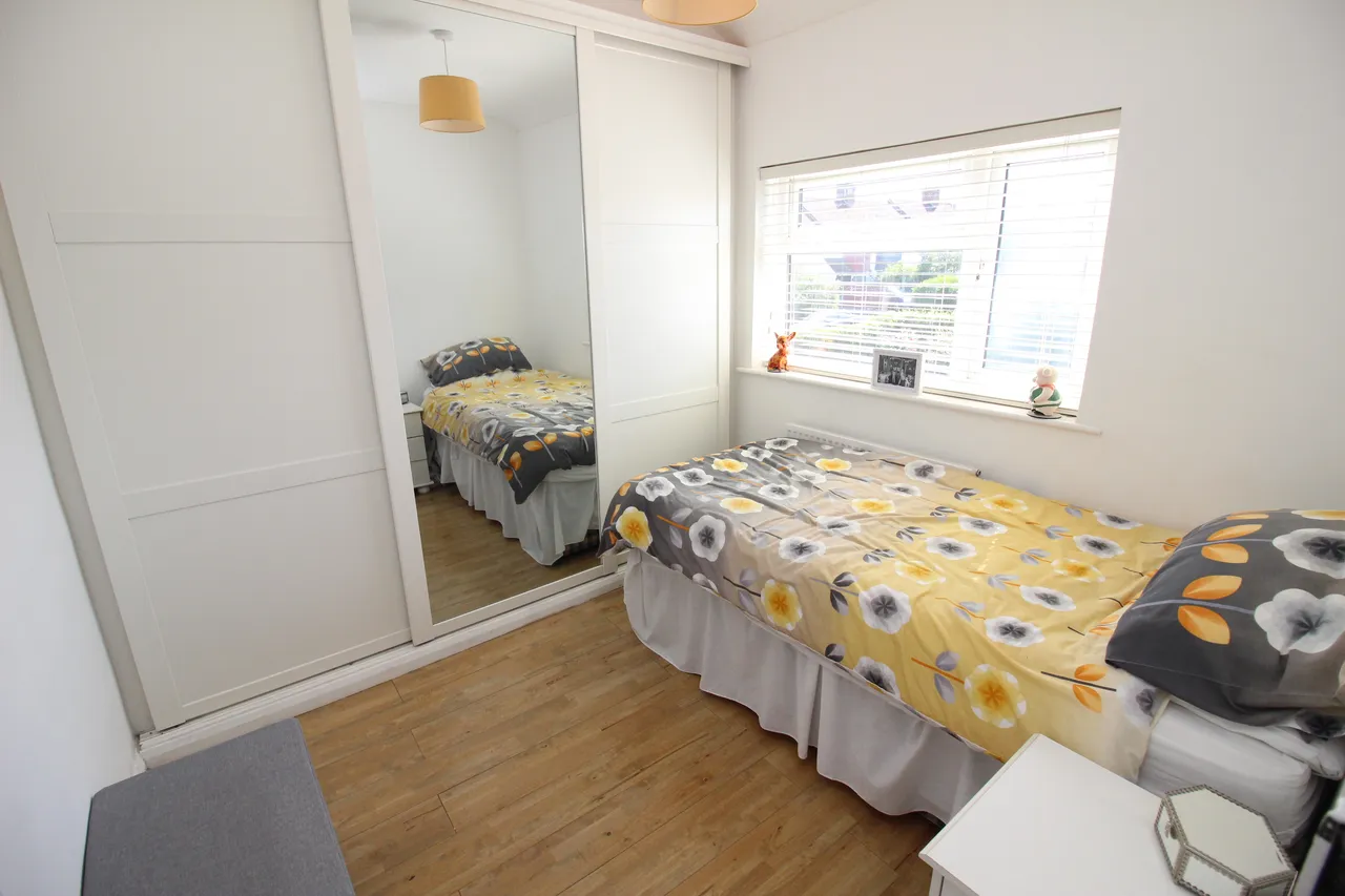 Buckland Way, WORCESTER PARK, Surrey, Worcester Park, KT48NT, photo 5