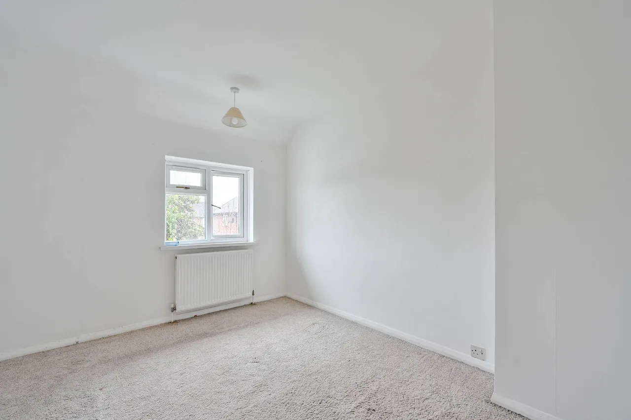 8 Midleton Road, New Malden, photo 9