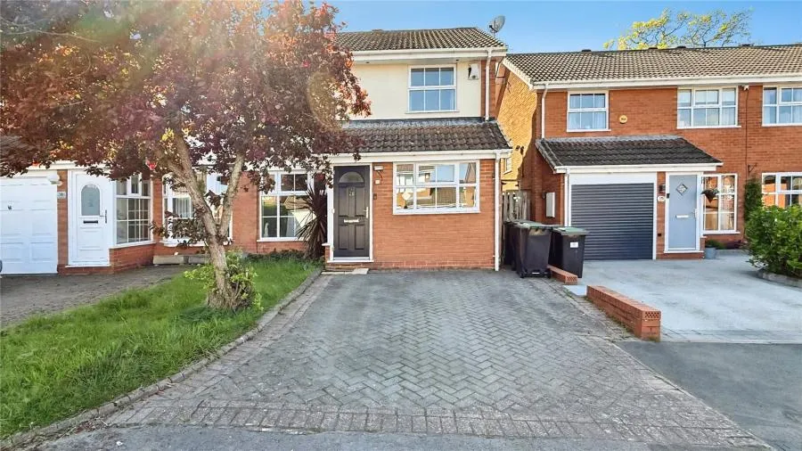 3 bed house for sale, Lindford Way, Kings Norton, B38