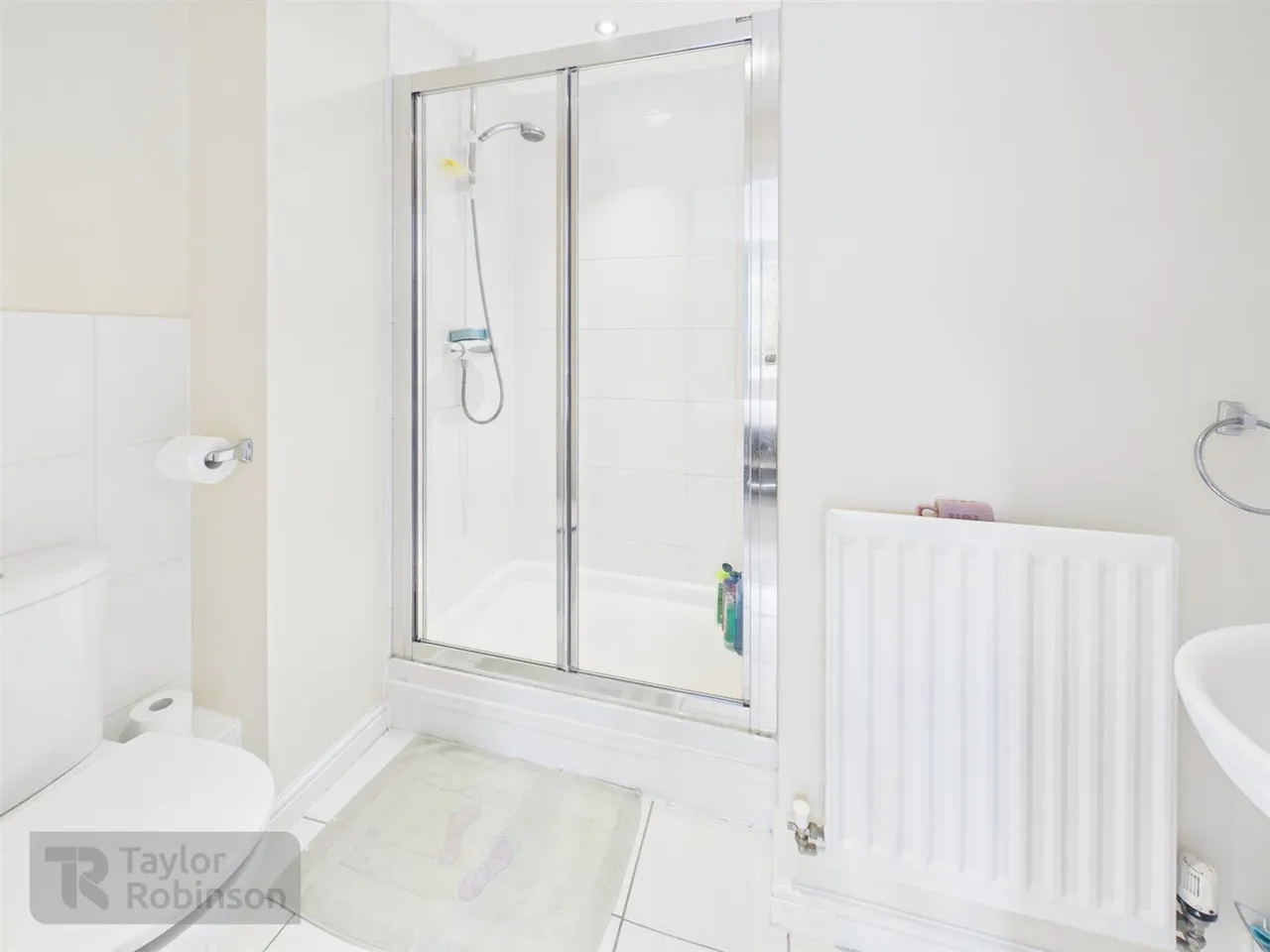 Stone Court, Worth, RH10, photo 7