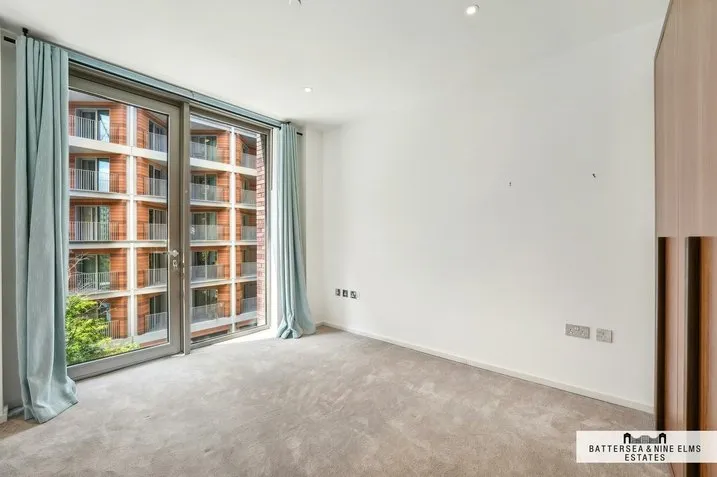 Embassy Gardens, SW11, photo 9