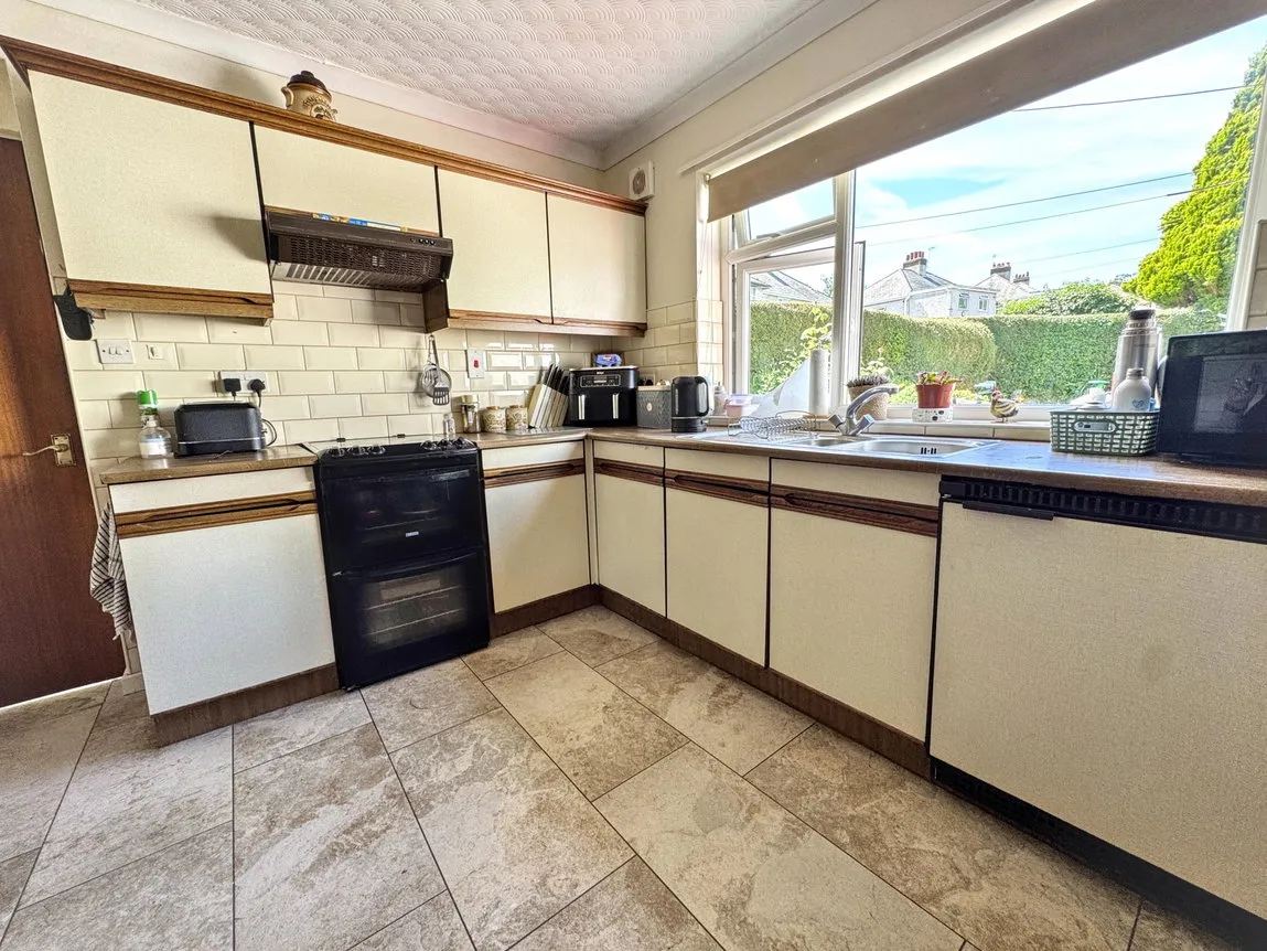 Glan Y Fedw, Betws Yn Rhos, Conwy, LL22 8AP, photo 3