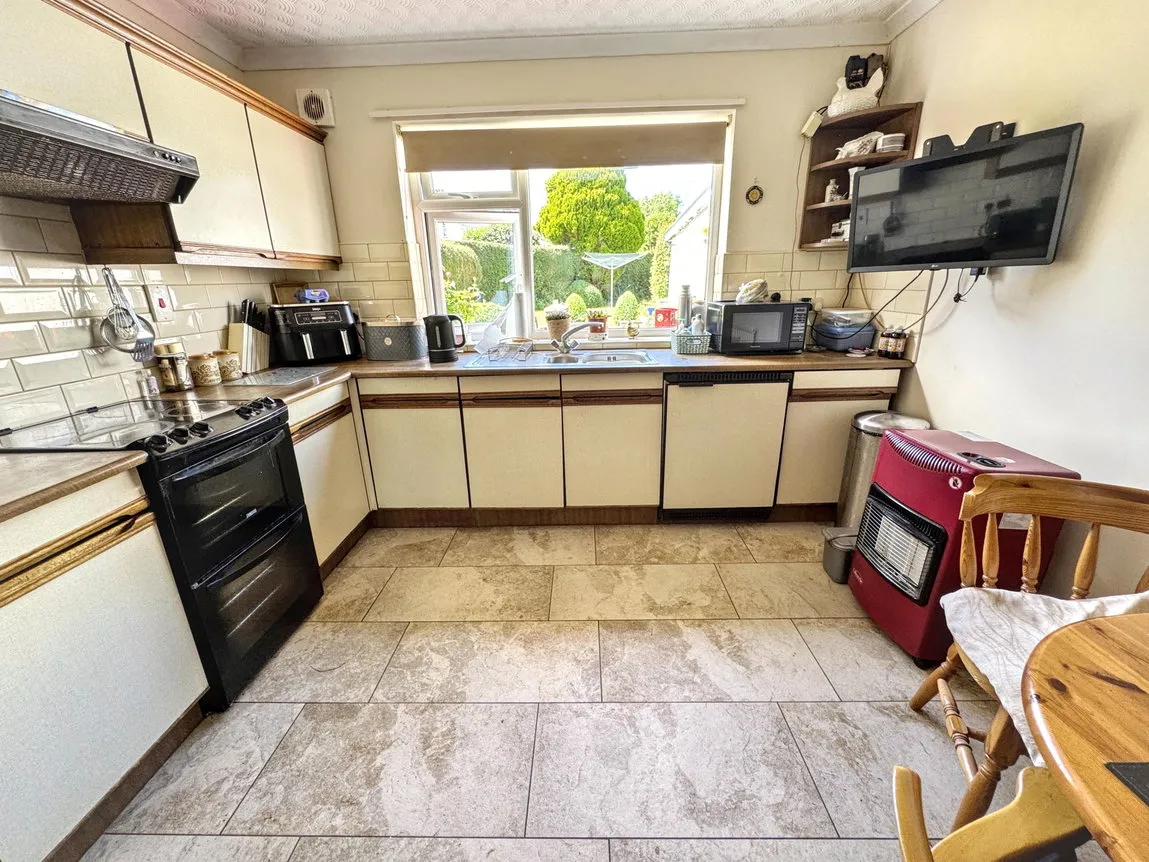 Glan Y Fedw, Betws Yn Rhos, Conwy, LL22 8AP, photo 8