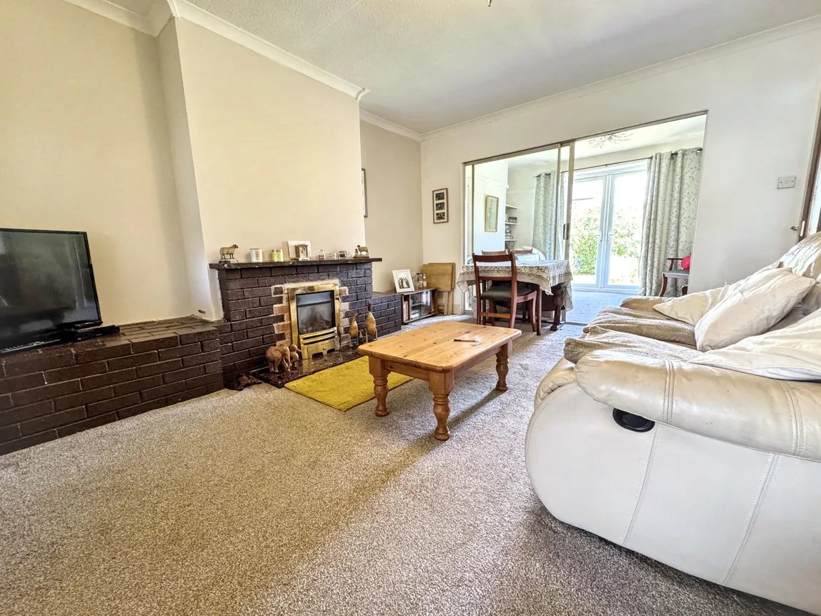 Glan Y Fedw, Betws Yn Rhos, Conwy, LL22 8AP, photo 2
