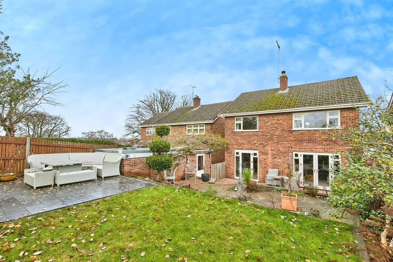 Hillcrest Avenue, Burton-On-Trent, DE15, photo 19