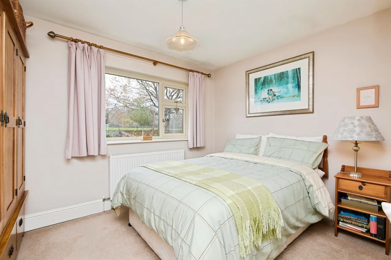 Hillcrest Avenue, Burton-On-Trent, DE15, photo 12