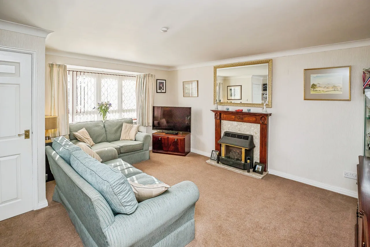 Longfellow Avenue, Deeside, CH5, photo 3