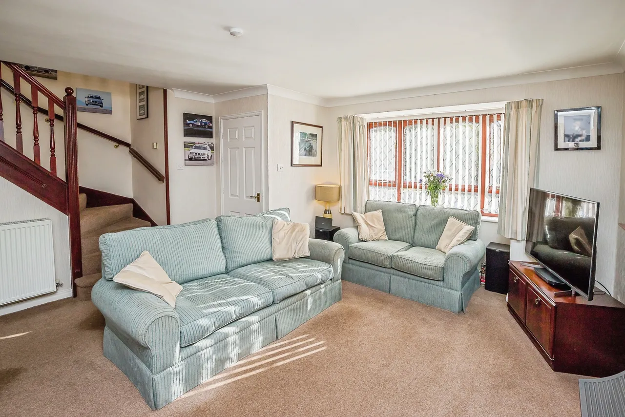 Longfellow Avenue, Deeside, CH5, photo 2