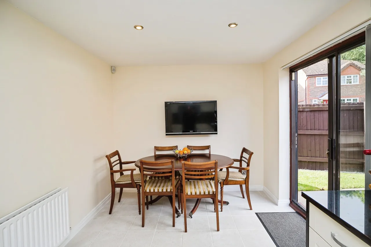 Longfellow Avenue, Deeside, CH5, photo 6
