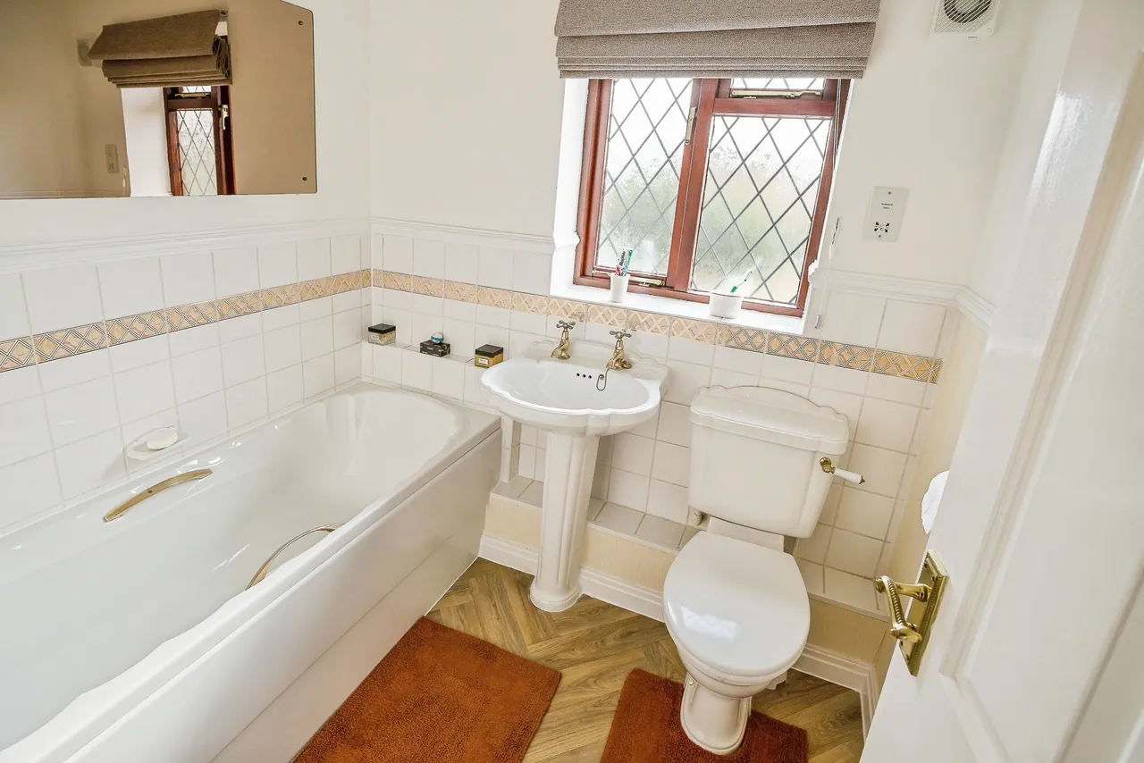 Longfellow Avenue, Deeside, CH5, photo 8