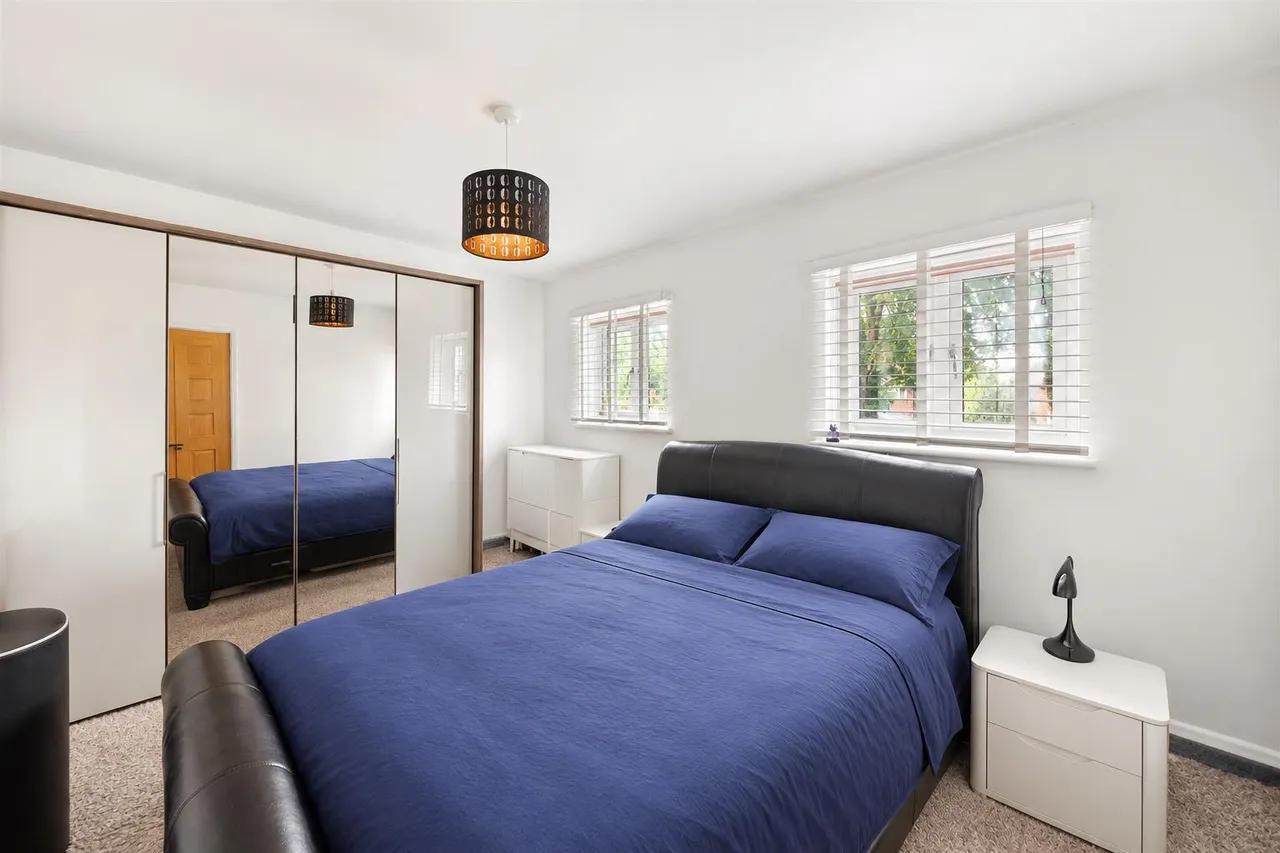 Castleton Road, Ruislip, photo 11