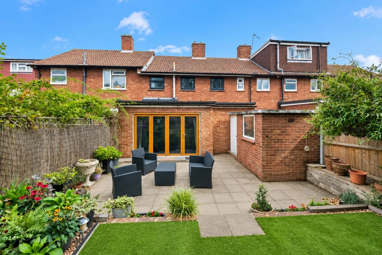 Castleton Road, Ruislip, photo 8