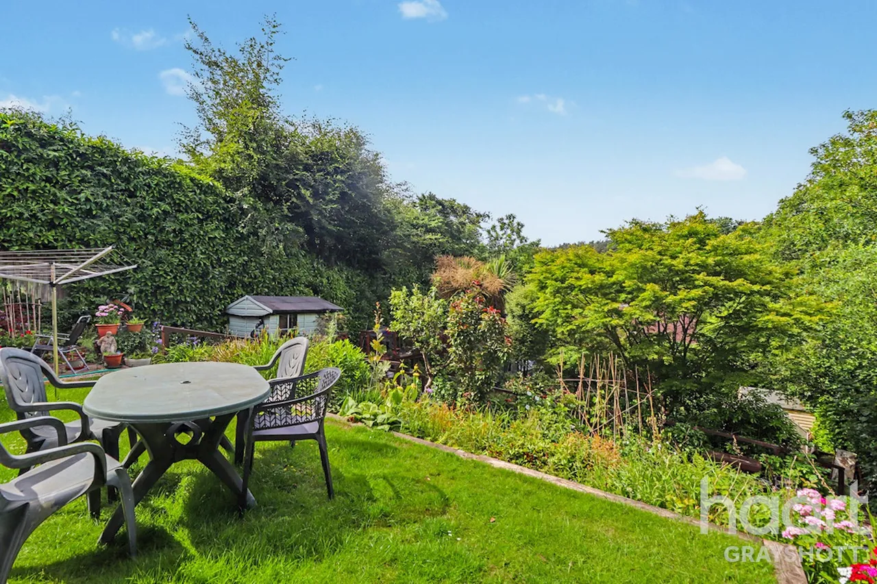 Glen Road, Grayshott, GU26, photo 9