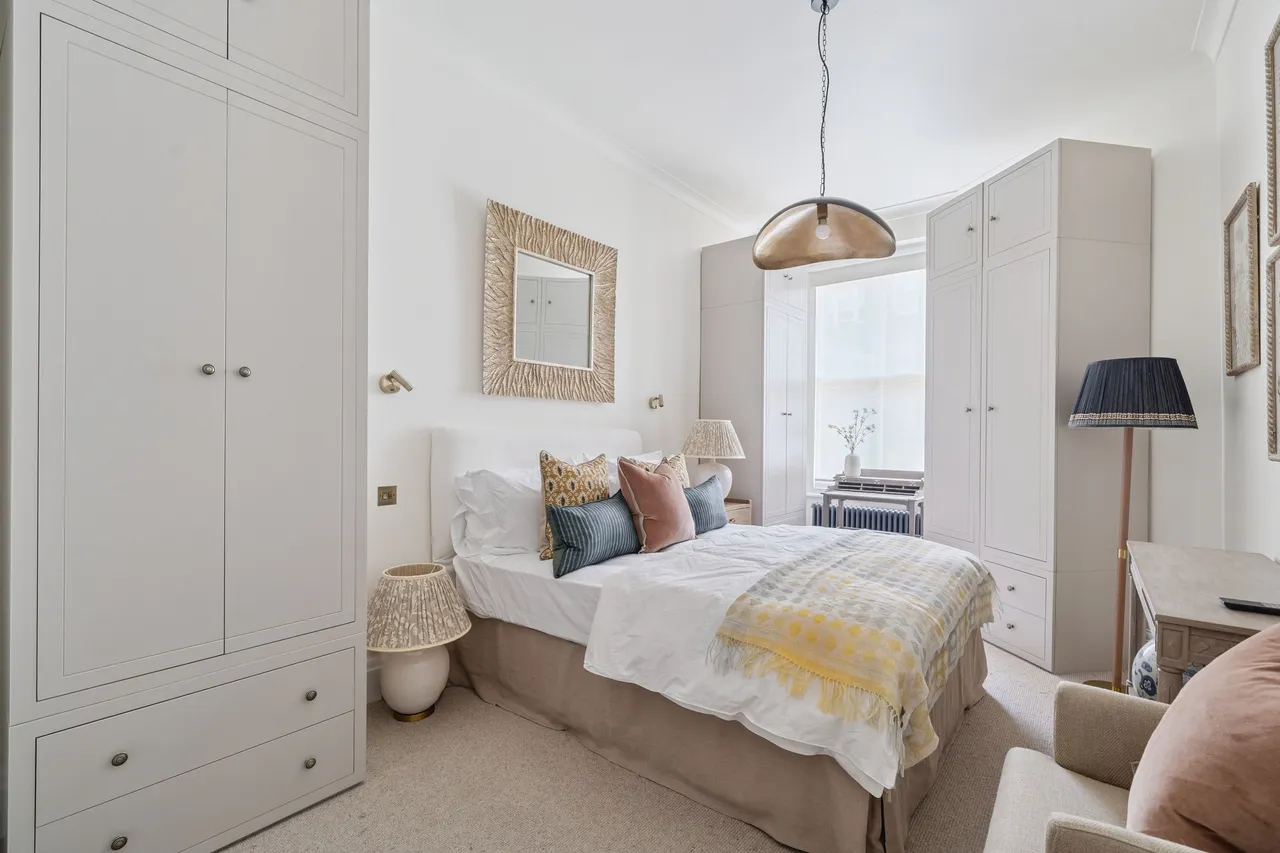 Basil Street, London, SW3, photo 2