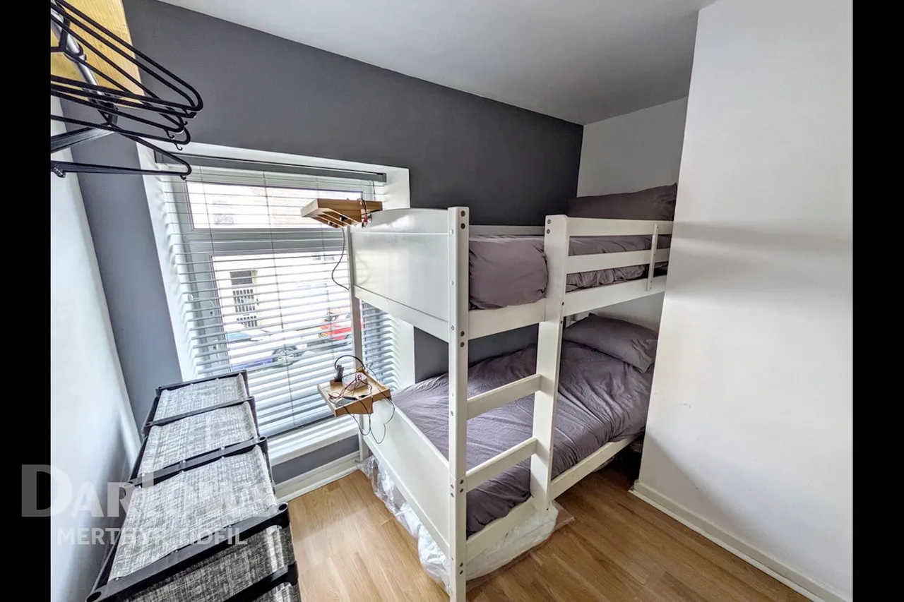 Brecon Road, Merthyr Tydfil, photo 12