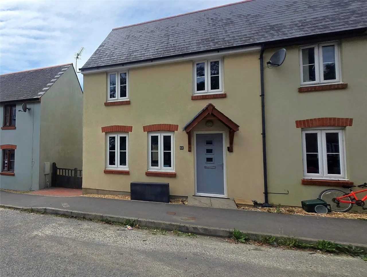 3 bed house for sale, Old Mart Ground, Narberth, SA67
