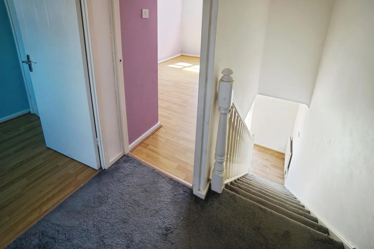 Sarah Close, Coseley, WV14, photo 8