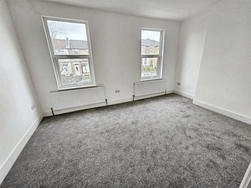 Basildon Road, Abbey Wood, SE2, photo 9