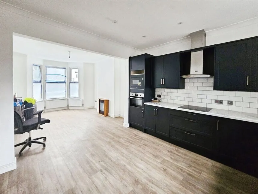 Basildon Road, Abbey Wood, SE2, photo 3