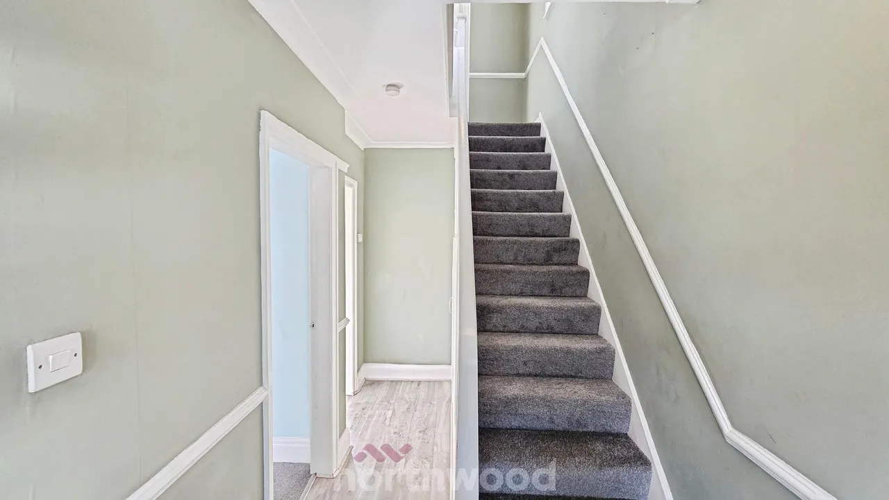 Wellington Grove, Bentley, DN5, photo 15