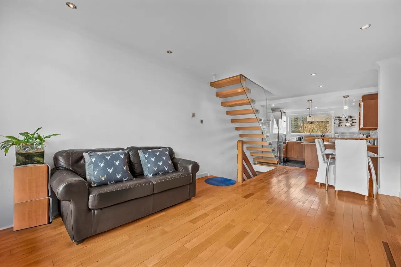 Capstan Square, London, E14, photo 14