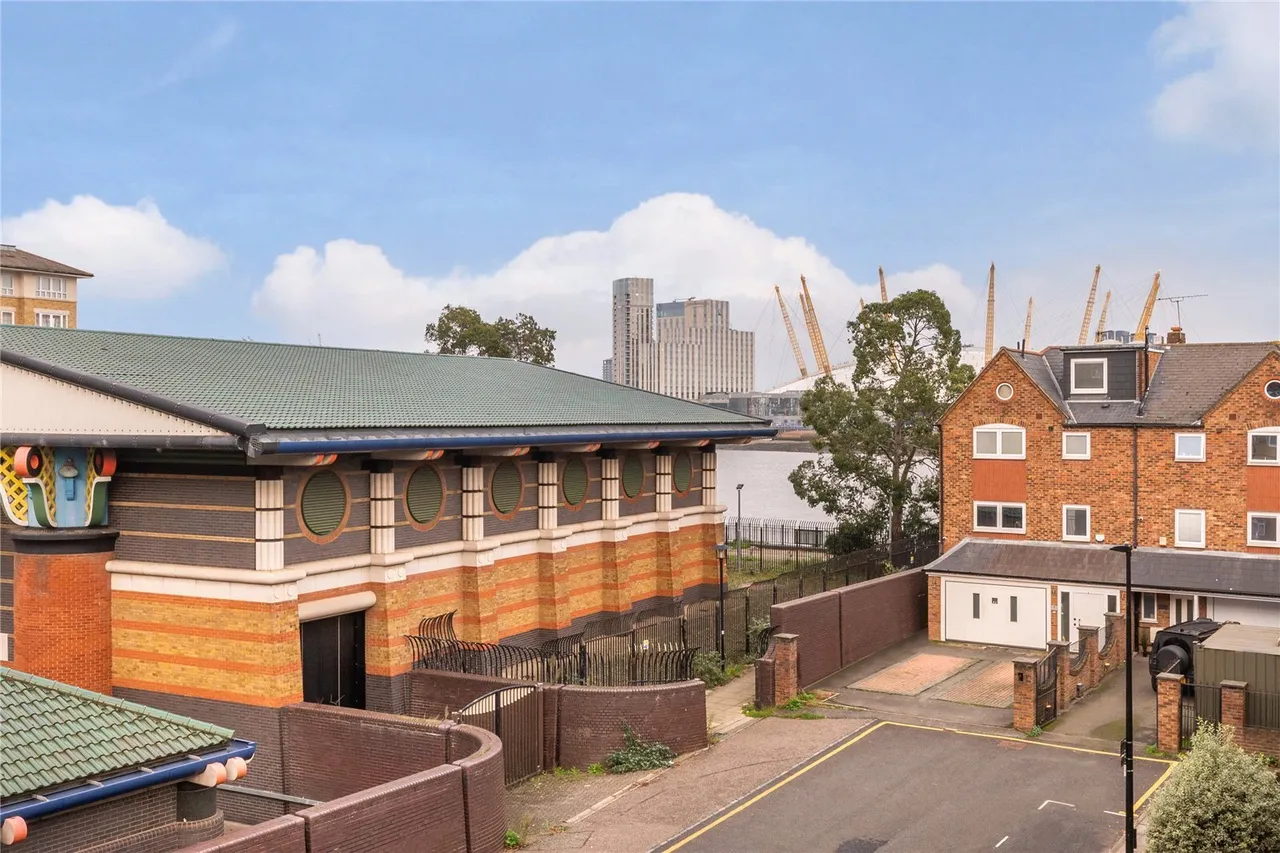 Capstan Square, London, E14, photo 15