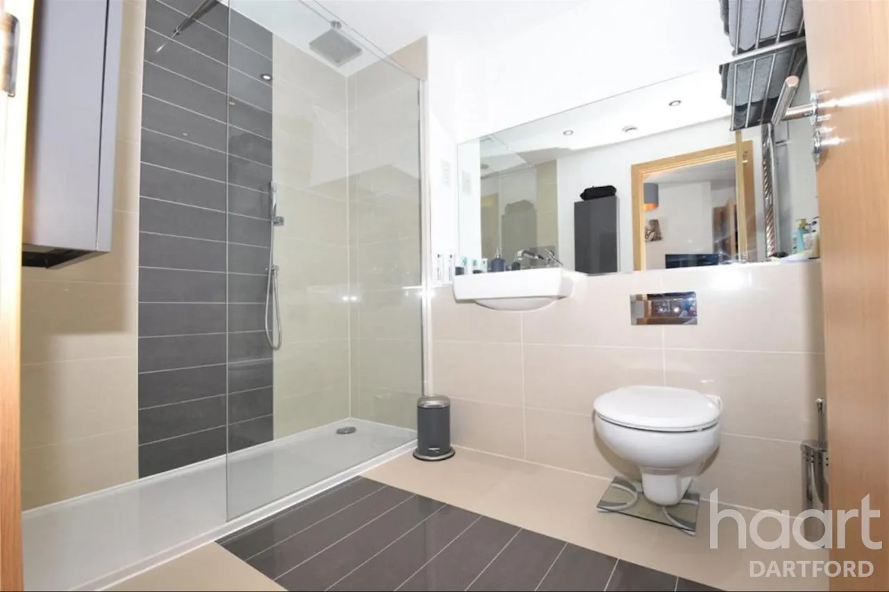 Creek Mill Way, DA1, photo 2