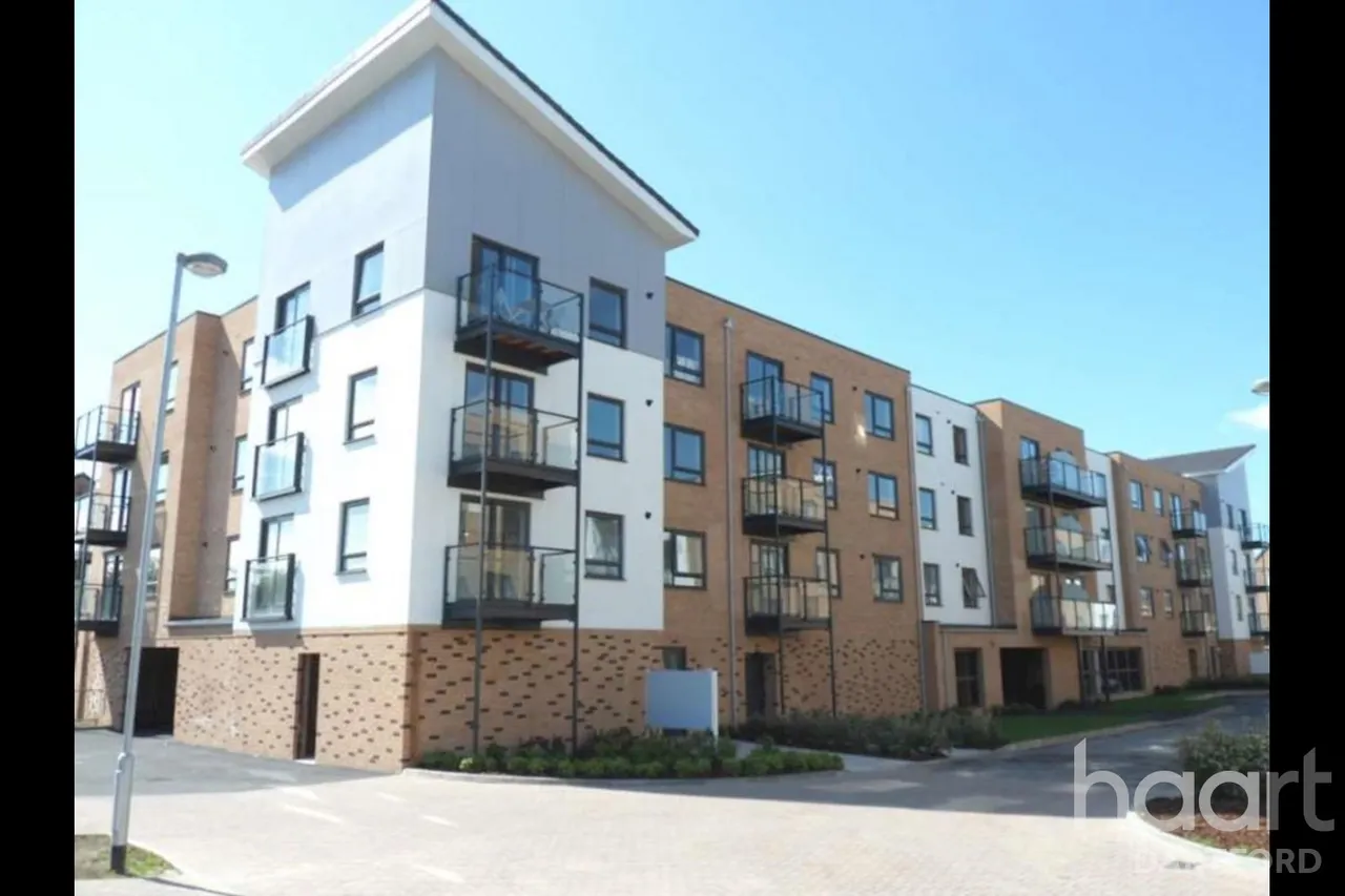 2 bed flat to rent, Creek Mill Way, DA1