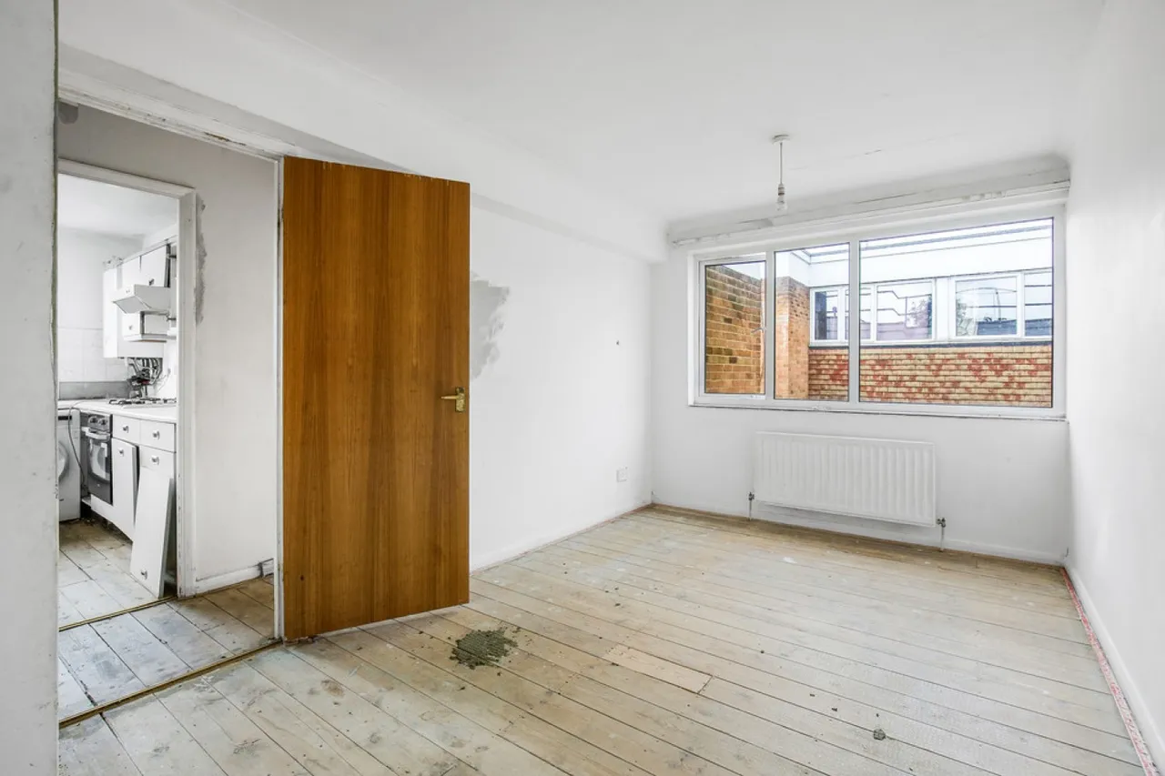 Fairhaven Court, Warham Road, Surrey, photo 4